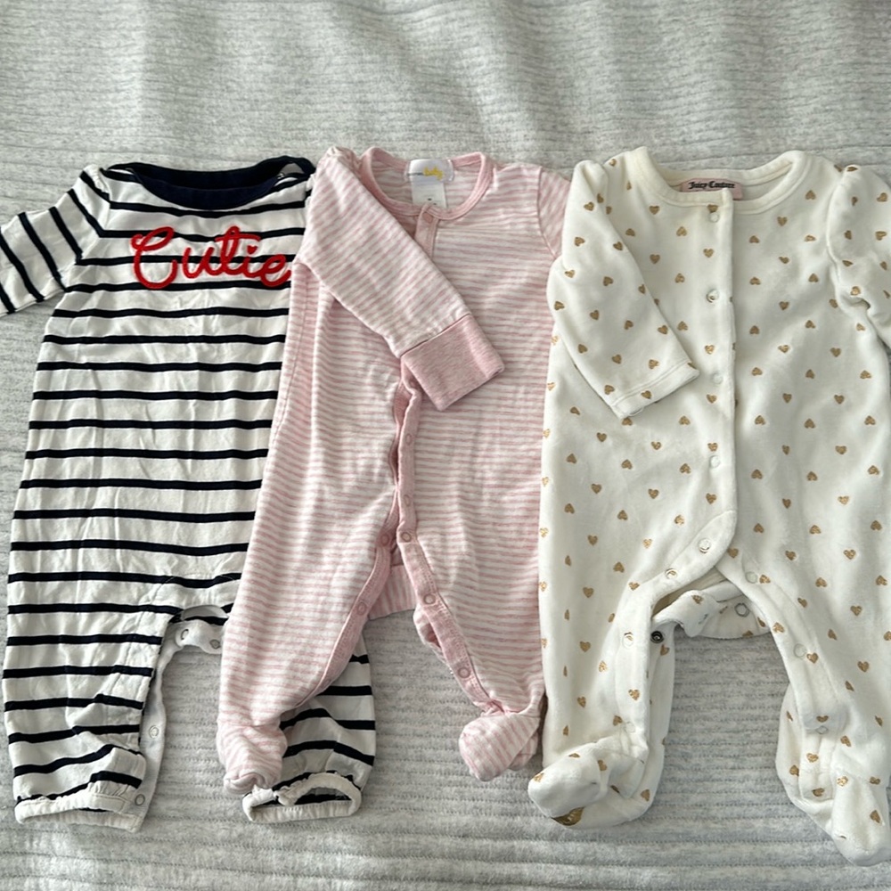 Baby girl 3 mo button onesies set (3)
